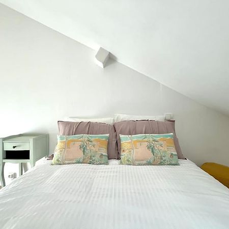 Studio Jade : Charmant Logement Place Clemenceau Appartement Pau Buitenkant foto