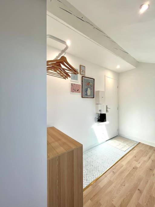 Studio Jade : Charmant Logement Place Clemenceau Appartement Pau Buitenkant foto