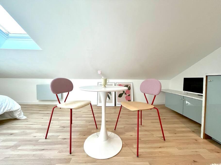 Studio Jade : Charmant Logement Place Clemenceau Appartement Pau Buitenkant foto