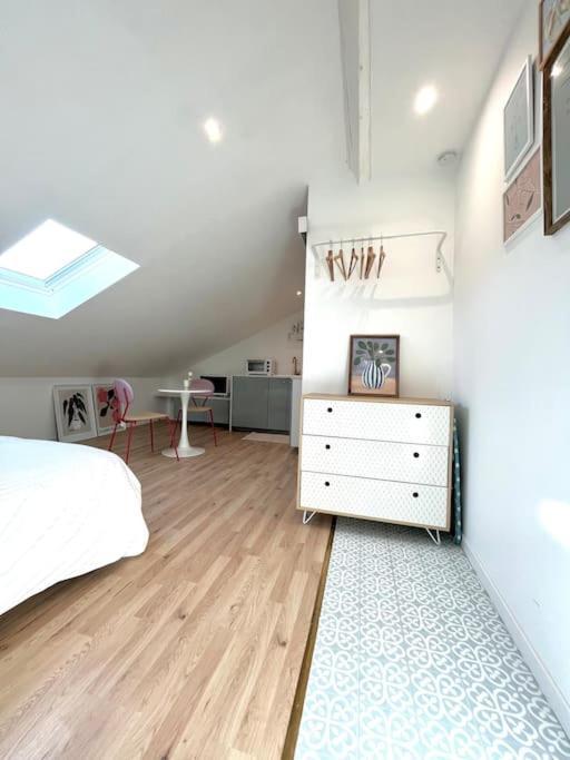Studio Jade : Charmant Logement Place Clemenceau Appartement Pau Buitenkant foto